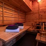 Anna Houseboat Amsterdam
