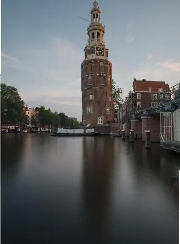 ספינת מלון Anna Houseboat *