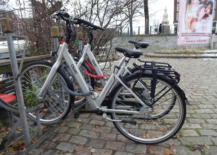 Anna Houseboat אמסטרדם